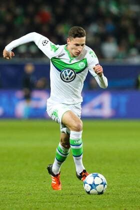 Julian Draxler (VfL Wolfsburg) - Champions League Gruppe B Saison 2015-2016 VfL Wolfsburg vs. Manchester United ManU in der Volkswagen Arena in Wolfsburg - Freisteller,Aktion,Deutschland, Fussball, Mann,Männer,08.12.2015