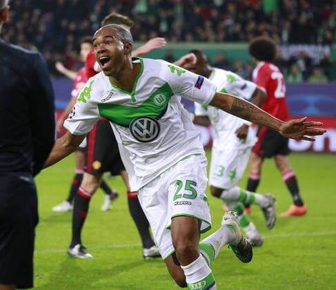 NALDO Team VFL Wolfsburg jubelt nach seinem Tor zum 3 : 2 Endstand UEFA Championsleague Spiel Gruppe B VFL Wolfsburg Manchester United ManU 3 : 2 am 08.Dezember 2015 in Wolfsburg 