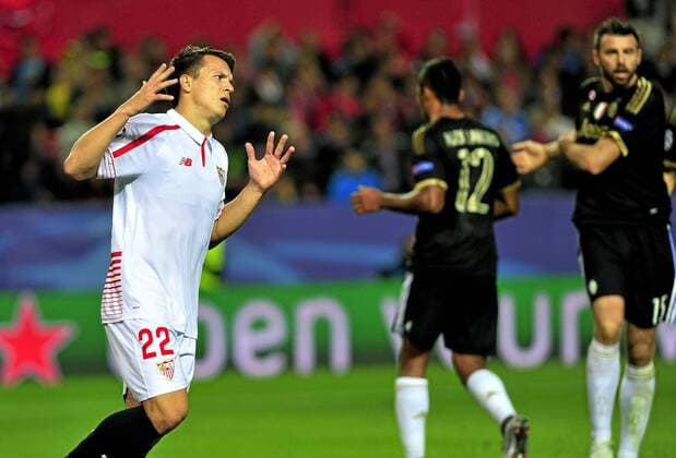 Champions League match between FC Sevilla and Juventus Turin. In this picture, Jewhen Konoplyanka. xKIKOxHURTADOx 