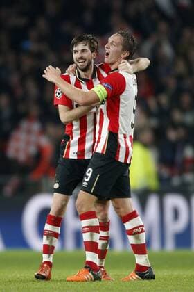 (L-R), Davy Propper of PSV, Luuk de Jong of PSV during the UEFA Champions League match between PSV Eindhoven and CSKA Moscow on December 8, 2015 at the Philips stadium in Eindhoven, The Netherlands. PSV v CSKA Moscow UEFA Champions League 2015 2016 xVIxJeroenxPutmansxIVx 4676977