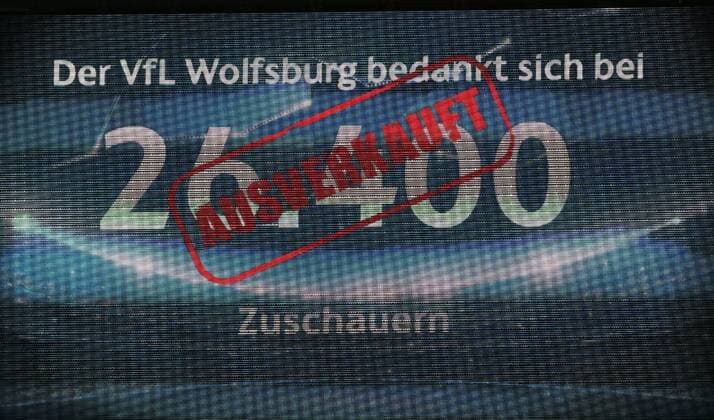 Anzeigentafel ausverkauft 24600 Zuschauer
