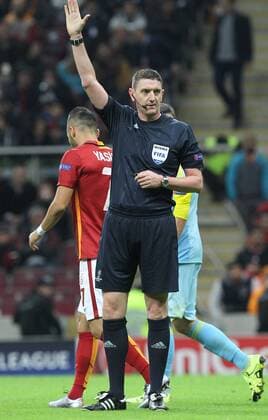 UEFA Champions League Group C soccer match between Galatasaray - Astana in Istanbul, Turkey, 08 December 2015. Fial Score: Galatasaray 1 - Astana 1 Pictured: Referee Craig Thomson 