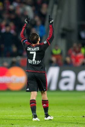 Leverkusen Javier Chicharito Hernandez (Bayer 04 Leverkusen 7) beim Torjubel nach dem Treffer zum 1:1 beim Champions-League Spiel zwischen Bayer 04 Leverkusen und dem FC Barcelona Barca am 09.12.2015, Copyright: Schueler Eibner-Pressefoto EP_JSE