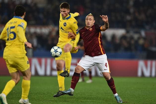 Fußball, Champions League, AS Rom - BATE Baryssau Radja Nainggolan Roma,Evgeni Yablonski Bate. Roma 09-12-2015 Stadio Olimpico Football Calcio Champions League 2015 2016 Group Stage - Group E AS Roma - Bate Borisov. AntoxBaldassarre