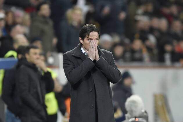 Leverkusen, Deutschland 09. Dezember 2015: Champions League 15 16 - Bayer 04 Leverkusen vs. FC Barcelona Barca Trainer Roger Schmidt (Leverkusen) ot