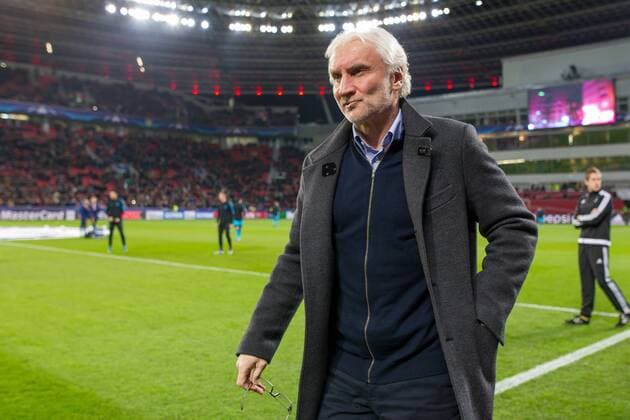 Leverkusen Sportlicher Leiter Rudi Voeller (Bayer 04 Leverkusen) beim Champions-League Spiel zwischen Bayer 04 Leverkusen und dem FC Barcelona Barca am 09.12.2015, Copyright: Schueler Eibner-Pressefoto EP_JSE
