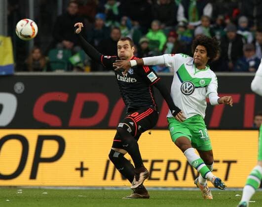 Pierre Michel Lasogga, Dante Aktion Spielszene Zweikampf Fußball Fussball DFL erste 1.Bundesliga Herren Saison 2015 2016 12.12.2015 VfL Wolfsburg vs. Hamburger SV HSV
