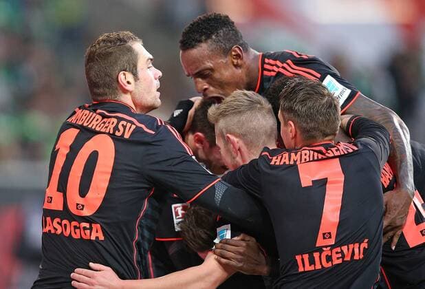 12.12.2015, Fussball 1.Bundesliga 2015 2016, 16.Spieltag, VfL Wolfsburg - Hamburger SV, in der Volkswagen Arena, Wolfsburg. Jubel Hamburg zum Tor zum 0:1 