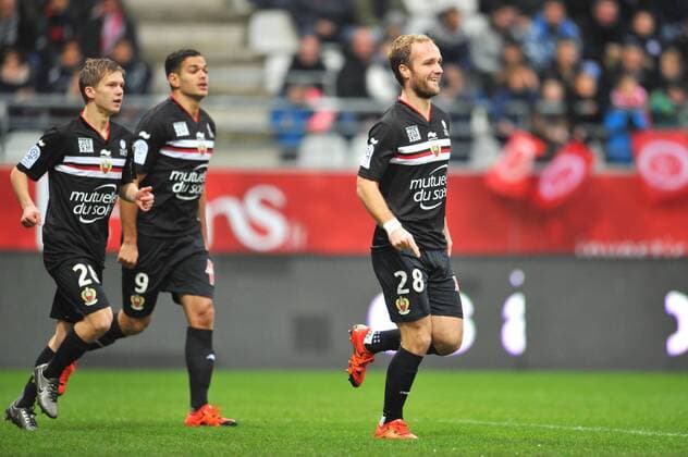 VALERE GERMAIN (Nizza) - VINCENT KOZIELLO (Nizza) - JOIE FOOTBALL : Stade Reims vs OGC Nizza - Ligue 1 - 12 12 2015 FEP Panoramic 