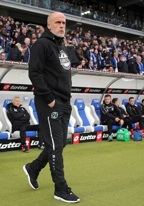 Sinsheim Fußball TSG 1899 Hoffenheim vs. Hannover 96, Trainer Michael Frontzeck (Hannover)