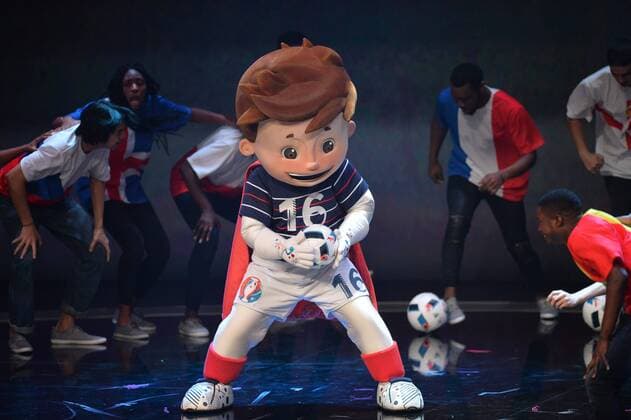 Super Victor - Maskottchen Euro 2016 FOOTBALL : Gruppenauslosung - UEFA EURO EM Europameisterschaft Fussball 2016 - 12 12 2015 AnthonyBIBARD FEP Panoramic 