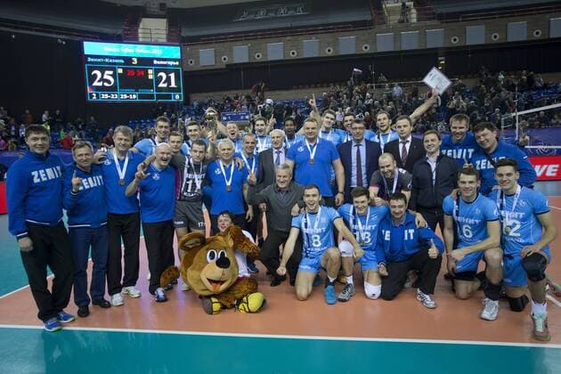 December 13, 2015. - Russia, Kaliningrad. - Russian Men s Volleyball Cup 2015. Final. VC Belogorye Belgorod vs VC Zenit-Kazan, 0:3. In picture: VC Zenit-Kazan players and coaches. PhotoagencyxInterpress 