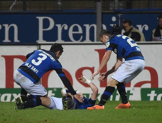 18.12.2015, xjhx, Fussball 2.Bundesliga, FSV Frankfurt - Arminia Bielefeld, emspor v.l. Ehsan Haji Safi (FSV Frankfurt), Fanol Perdedaj (FSV Frankfurt), Zlatko Dedic (FSV Frankfurt) celebrate the goal, Torjubel zum 1:0