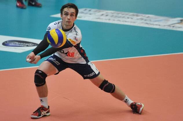 GER,VBL, SVG Lueneburg vs TV Rottenburg 19.12.2015, Gellersenhalle, Lueneburg, GER, VBL, SVG Lueneburg vs TV Rottenburg im Bild Einzelaktion Querformat Immo Brueggemann (Brüggemann Lueneburg 02) nordphotoxWitke
