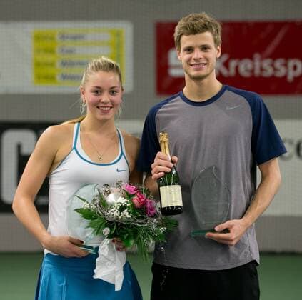 Carina Witthoeft und Yannick Hanfmann Sieger im Mixed mit dem Pokal, Siegerehrung, Deutsche Meisterschaft in Biberach an der Riß, 44. Deutschen Hallenmeisterschaften 2015 Tennis - Deutsche Meisterschaft 2015 - Deutsche Meisterschaft - - Biberach an der Riss - Baden-Wuerttemberg - Germany - 20 December 2015.