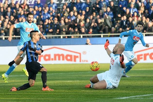 Fußball, Atalanta Bergamo - SSC Neapel Mg Bergamo 20 12 2015 - Fussball Serie A Atalanta Bergamo - SSC Napoli Alejandro Gomez-Jose Manuel Reina 