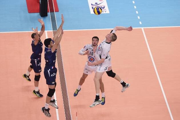 David Smith (Tours) - Volleyball Frankreich, Supercoupe 2015 der Herren, Tours VB vs. Paris Volley - 22 12 2015 JBAutissier Panoramic 