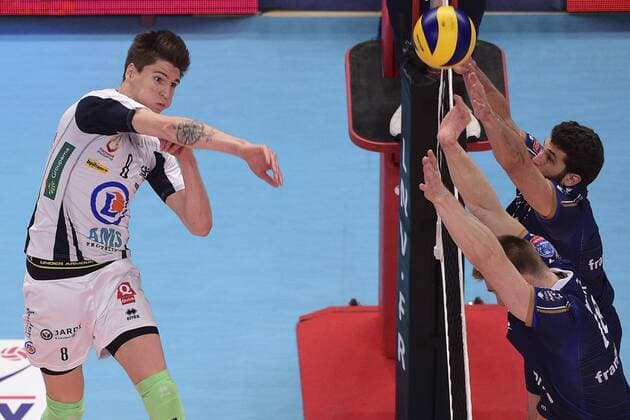 Konstantin Cupkovic (Tours) - Volleyball Frankreich, Supercoupe 2015 der Herren, Tours VB vs. Paris Volley - 22 12 2015 JBAutissier Panoramic 