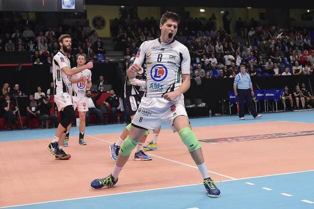 Konstantin Cupkovic (Tours) - Volleyball Frankreich, Supercoupe 2015 der Herren, Tours VB vs. Paris Volley - 22 12 2015 JBAutissier Panoramic 