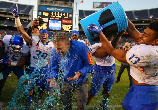 Dec. 23, 2015 - San Diego, CA, USA - SAN DIEGO, CA -DEC. 23, 2015 - Boise State coach Bryan Harsin gets dunked by Jeremy McNichols after beating Northern Illinios in the Poinsettia Bowl at Qualcomm Stadium. San Diego USA - ZUMAs44_ DEC 23 2015 San Diego Approx USA San Diego Approx DEC 23 2015 Boise State Coach Bryan GETS dunked by Jeremy McNichols After BEATING Northern Illinios in The Poinsettia Bowl AT Qualcomm Stage San Diego USA ZUMAs44_ Dec 23 2015 San Diego CA USA SAN DIEGO CA DEC 23 2015 Boise State coach Bryan Harsin g - ZUMA2