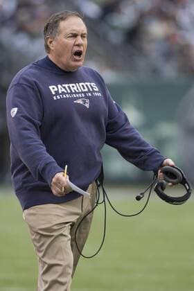 December 27, 2015, New England Patriots head coach Bill Belichick reacts during the NFL American Football Herren USA game between the New England Patriots and the New York Jets at MetLife Stadium in East Rutherford, New Jersey. The New York Jets won 26-20. NFL 2015: Patriots vs Jets DEC 27 - ZUMAc04_