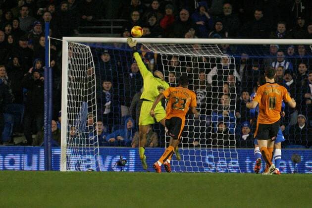 Football - 2015 2016 The Championship - Brighton and Hove Albion vs.Wolverhampton Wanderers Carl Ikeme of Wolverhampton Wanderers makes a last minute finger tip save to stop a late equaliser for Brighton at the Amex Stadium Brighton Colorsport Shaun Boggust 