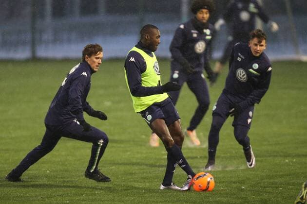 Josuha Guilavogui (VfL Wolfsburg) - 1. Fussball Bundesliga Saison 2015-2016 Trainingsauftakt VfL Wolfsburg an der Volkswagen Arena in Wolfsburg - Deutschland, Fussball, Mann, Maenner,04.01.2016