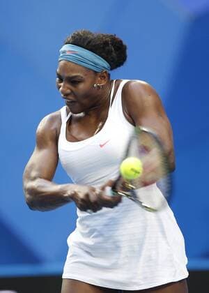 Tennis, Hopman Cup, Serena Williams muss verletzt aufgeben Jan. 5, 2016 - Perth, Western Australia, AUSTRALIA - SERENA WILLIAMS (USA) plays a backhand against JARMILA WOLFE (AUS) before being force to retired due to an knee injury during the women s singles match on Day 3 at the Hopman Cup tennis tournament in Perth, Australia, Tuesday Jan. 5, 2016. Hopman Cup Tennis - ZUMAk129