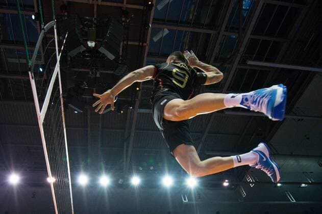 Themen der Woche - Sport Bilder des Tages - Sport 05.01.2016, Max Schmeling Halle, Berlin Volleyball, Olympiaqualifikation, Deutschland (GER) vs. Belgien (BEL) Angriff Georg György Gyoergy Grozer ( 9 GER)
