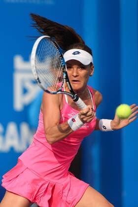 SHENZHEN, CHINA - JANUARY 07: (CHINA OUT) Agnieszka Radwanska of Poland returns a shot against Wang Qiang of China in quarter finals match during Day five of 2016 WTA Tennis Damen Shenzhen Open at Longgang Sports Center on January 7, 2016 in Shenzhen, Guangdong Province of China.  CFP477886460 