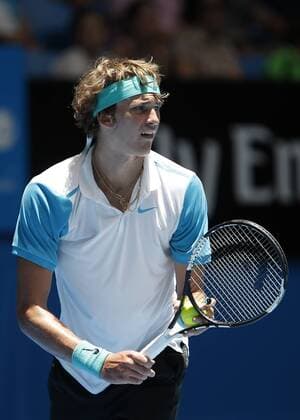 Jan. 8, 2016 - Perth, Western Australia, Australia - ALEXANDER ZVEREV (GER) prepares to serve against Andy Murray (GBR) during the men s singles match on Day 6 at the Hopman Cup tennis tournament in Perth, Australia. Hopman Cup Tennis - ZUMAk129