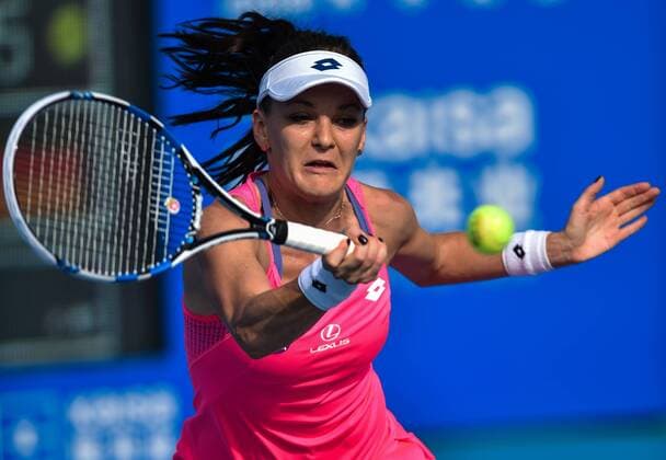 (160108) -- SHENZHEN, Jan. 8, 2016 -- Agnieszka Radwanska of Poland hits a return against Anna-Lena Friedsam of Germany during the semifinal of the 2016 WTA Tennis Damen Shenzhen Open Tennis Tournament in Shenzhen, south China s Guangdong Province, Jan. 8, 2016. Radwanska won 2-0. ) (SP)CHINA-SHENZHEN-TENNIS-SHENZHEN OPEN MaoxSiqian 