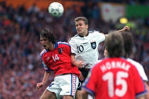 Fußball, EM Finale 1996 in London, Deutschland - Tschechien 2:1 n.V. PATRICK BERGER, OLIVER BIERHOFF - London, Fussball, EM 1996, Finale, Deutschland vs. Tschechien