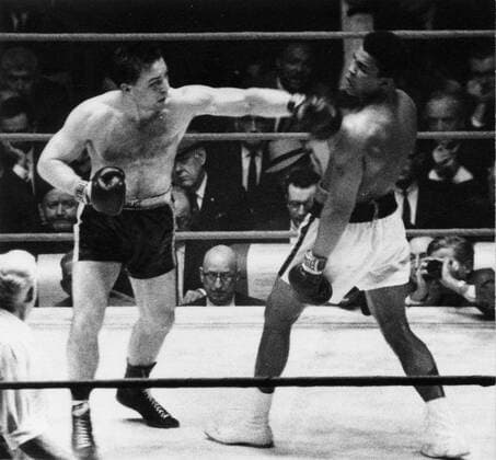 George Chuvalo in the ring with Muhammad Ali, 1966  - ZUMAt14_