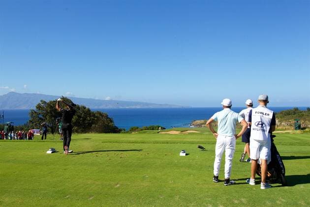 January 07 2016: Jason Day tees off on number eleven during the First Round of the Hyundai Tournament of Champions at Kapalua Plantation Course on Maui, HI. (Photo by Aric Becker Icon Sportswire) GOLF: JAN 07 PGA Golf Herren - Hyundai Tournament of Champions - First Round Icon16010762 EDITORIAL USE ONLY