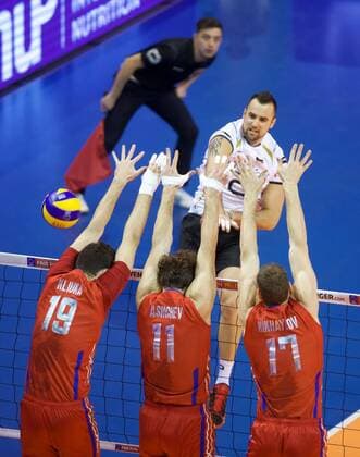 Volleyball Berlin 09.01.2016 European Continental Olympic Qualification Tournament Männer Herren Deutschland (GER) - Russland (RUS) György Grozer (Deutschland, No.09) Egor Kliuka (Russland, No.19) Andrey Ashchev (Russland, No.11) Maxim Mihailov (Russland, No.17)