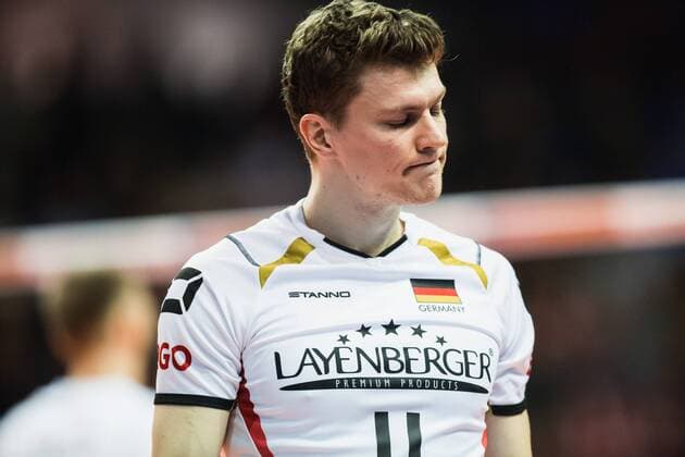 Berlin, Deutschland, 09.01.2016: Volleyball Olympia Qualifikation Männer Maenner 2016 - Spiel Deutschland - Russland. Lukas Kampa (Germany 11)