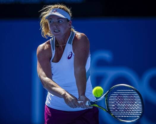 10.01.2016. Sydney, Australia. Coco Vandeweghe (USA) in action against Jelena Jankovic (SRB) during their women s singles match on Day 1 at the Apia International tournament at the Apia International Sydney, Australia. Jankovic beat Vandeweghe 6:3, 6:4 xHughxPeterswaldx  ActionPlus11695580