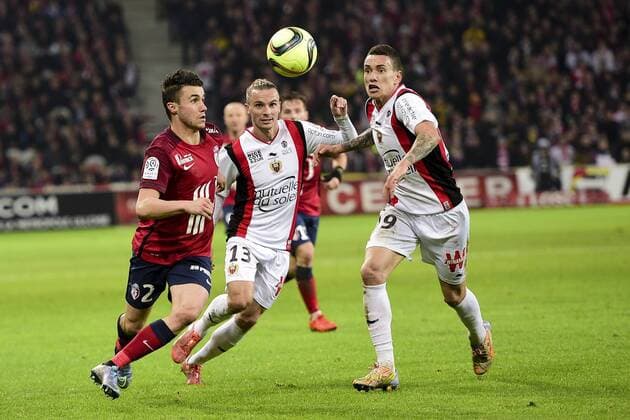 CORCHIA Sebastien (Losc) vs HULT Niklas MALLMANN Wallyson (Nice) - Fussball Frankreich, Ligue 1, Lille OSC vs. OGC Nice - 10 01 2016 JBAutissier Panoramic 