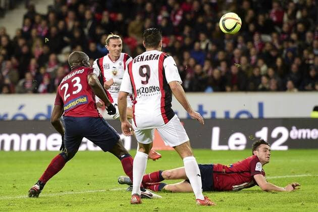 HULT Niklas (Nice) - Fussball Frankreich, Ligue 1, Lille OSC vs. OGC Nice - 10 01 2016 JBAutissier Panoramic 
