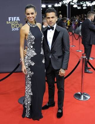 Dani ALVES mit Frau Gala Nominees World Player of the Year FIFA-Weltfussballer Footballer of the Year 2015, FIFA Ballon dÂ Or in the Kongresshaus Zuerich, Switzerland at January 11, 2016 11.01.2016 FIFA World Player Party