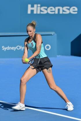 Tennis, APIA International Sydney 13.01.16 Sydney, Australia. Karolina Pliskova (CZE) in action against Simona Halep (ROU) during their womens singles match on day 4 at the Apia International Sydney. Halep won the match 6-4,7-5. xNigelxOwenx  ActionPlus11696547
