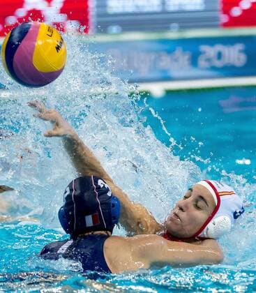 Fußball, Damen EM Qualifikation, Spanien - Frankreich 3 BACHELIER Lea FRA, 3 ESPAR Anna ESP ESP - FRA women Spain (white cap) Vs. France (blue Cap) LEN European Water polo Wasserball Championships 2016 Kombank Arena, Belgrade, Serbia Day04 13-01-2016 GiorgioxScala