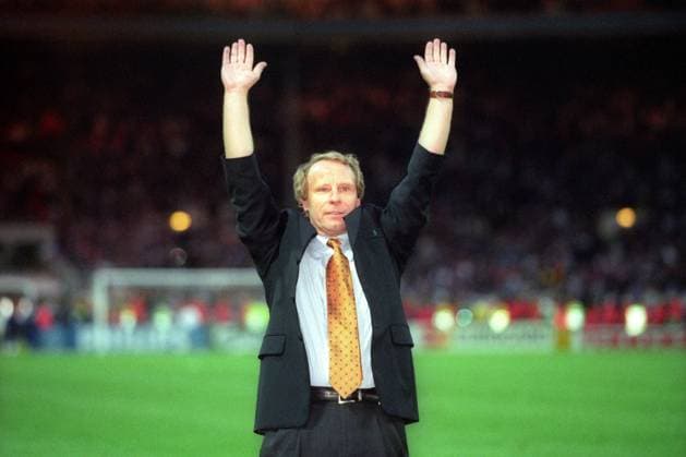 Bundestrainer Berti Vogts - Jubel - Europameister Deutschland Fußball, Europameisterschaft 1996, EM, Finale London, Deutschland