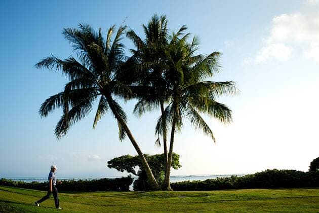 January 15, 2016 - Honolulu, Hawaii: Morgan Hoffmann walks to the 17th green during play of the second round of the Sony Open at Waialae Country Club in Honolulu, Hawaii. PGA Golf Herren Golf: Sony Open JAN15 - ZUMAc04_