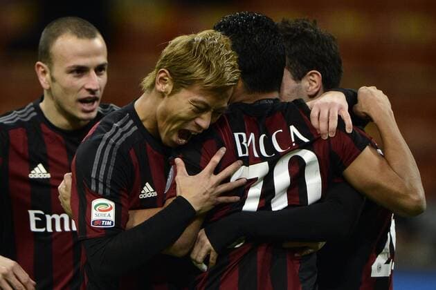 Fußball, AC Milan - AC Florenz Carlos Bacca Milan 1-0 Keisuke Honda. Celebration goal Milano 17-01-2016 Stadio Giuseppe Meazza - Football Calcio Serie A AC Milan vs AC Florenz. giuseppexceleste