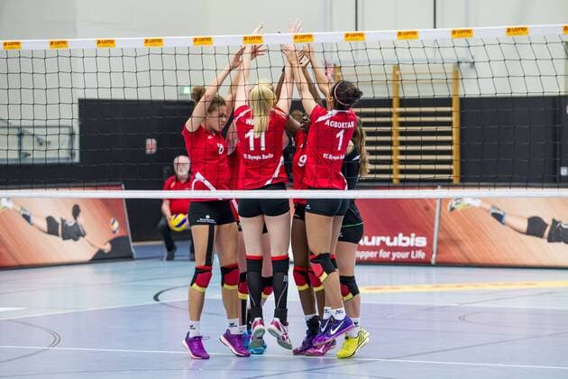 Volleyball 1. Bundesliga Frauen Saison 2015 2016 15. Spieltag am Mittwoch, 20. Januar 2016 in der CU Arena in Hamburg: VT Aurubis Hamburg - VCO Berlin Spielerkreis VCO Berlin VT Aurubis Hamburg - VCO Berlin