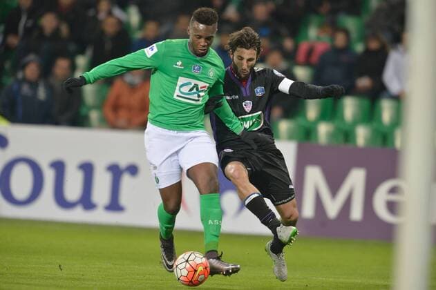 Fußball, Coupe de France, AS Saint Etienne - AC Ajaccio Jean Christophe Bahebeck (saint etienne) vs Anthony Lippini (ajaccio) - Fussball Frankreich, Coupe de France, AS Saint Etienne vs. AC Ajaccio - 21 01 2016 FredericChambert Panoramic 