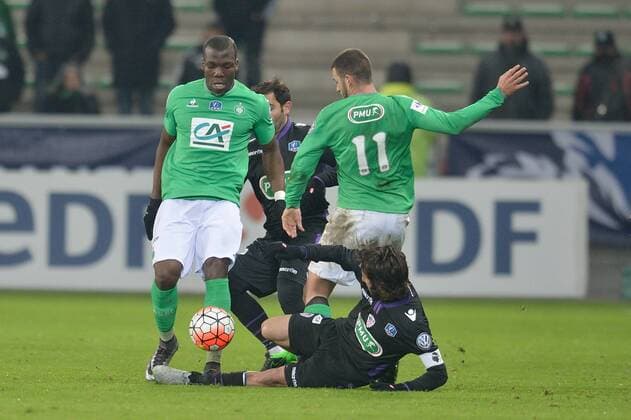 Florentin Pogba et Valentin Eysseric (saint etienne) vs Anthony Lippini (ajaccio) - Fussball Frankreich, Coupe de France, AS Saint Etienne vs. AC Ajaccio - 21 01 2016 FredericChambert Panoramic 