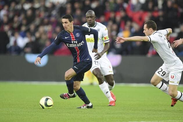 Angel Di Maria (PSG) v MANCEAU Vincent (Angers) FOOTBALL : PSG vs SCO Angers - L1 - Paris - 23 01 2016 JBAutissier Panoramic 
